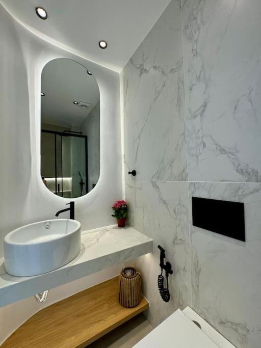 Bluemotion - Cityview Piraeus Luaran gambar