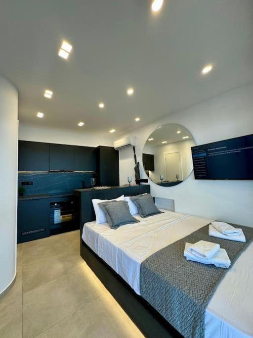 Bluemotion - Cityview Piraeus Luaran gambar